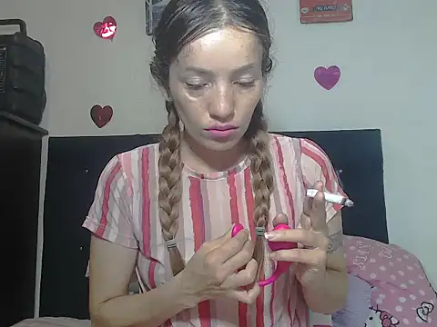 Snapshot of valerivegass chatting on November 28, 2025, 1:22 pm valerivegass online show from November 28, 2025, 1:22 pm