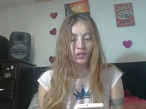 Snapshot of valerivegass chatting on November 9, 2025, 1:37 pm valerivegass online show from November 9, 2025, 1:37 pm