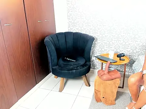 mabelsaravia online show from February 6, 2026, 5:53 pm