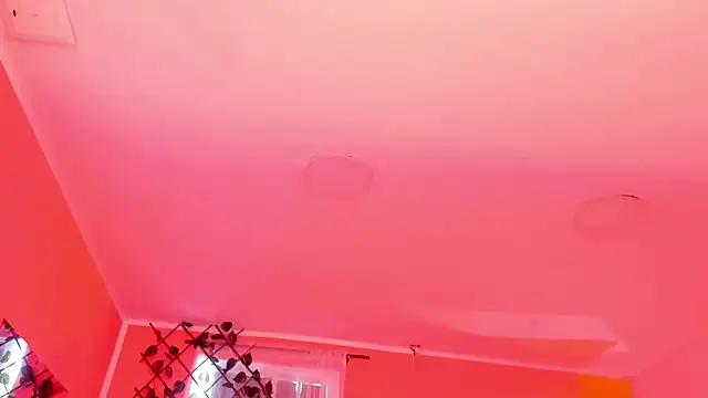 Snapshot of your_khloe chatting on December 22, 2025, 1:00 pm your khloe online show from December 22, 2025, 1:00 pm