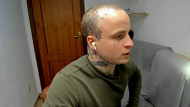 layneinchains online show from April 4, 2026, 2:34 pm