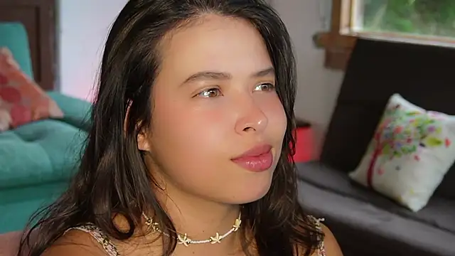 Snapshot of Kozzy_ chatting on March 3, 2026, 9:33 pm Kozzy online show from March 3, 2026, 9:33 pm