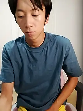 freeeeeessssss111 online show from September 14, 2025, 8:04 am