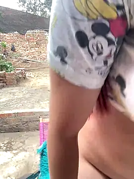 Snapshot of Hotnightsexxx chatting on October 7, 2025, 5:47 pm Hotnightsexxx online show from October 7, 2025, 5:47 pm