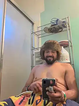 Snapshot of MrDickUdown24_7 chatting on November 19, 2025, 12:32 am MrDickUdown24 7 online show from November 19, 2025, 12:32 am