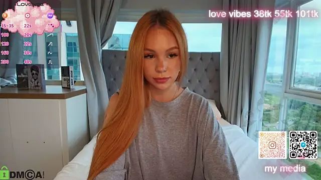 Snapshot of Tracy-Taylor chatting on February 27, 2026, 7:14 pm Tracy-Taylor online show from February 27, 2026, 7:14 pm