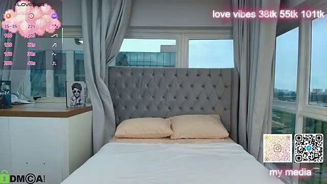 Snapshot of Tracy-Taylor chatting on February 26, 2026, 8:09 pm Tracy-Taylor online show from February 26, 2026, 8:09 pm