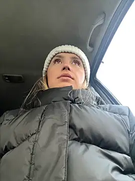 StasyWood online show from October 22, 2025, 2:11 am