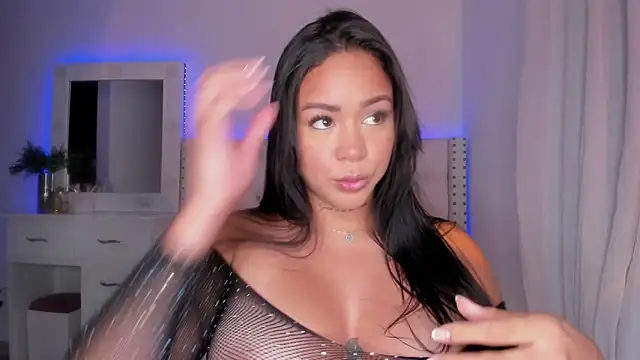 Snapshot of IsabelaVanegas_ chatting on February 21, 2025, 3:34 am IsabelaVanegas  online show from February 21, 2025, 3:34 am