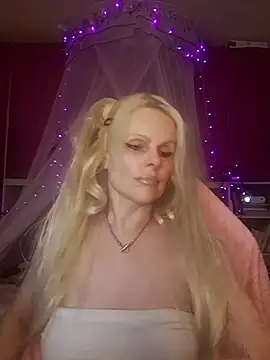 Snapshot of Angeldevilus chatting on July 19, 2026, 12:52 am Angeldevilus online show from July 19, 2026, 12:52 am