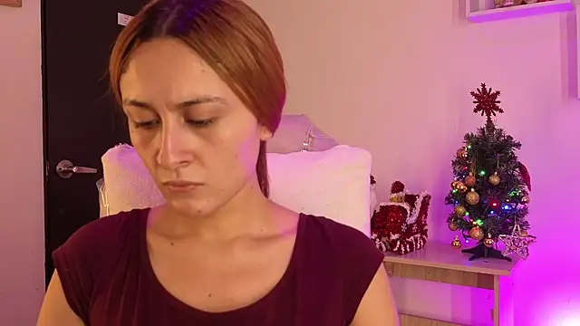 Snapshot of Tiarha chatting on November 30, 2025, 4:35 am Tiarha online show from November 30, 2025, 4:35 am