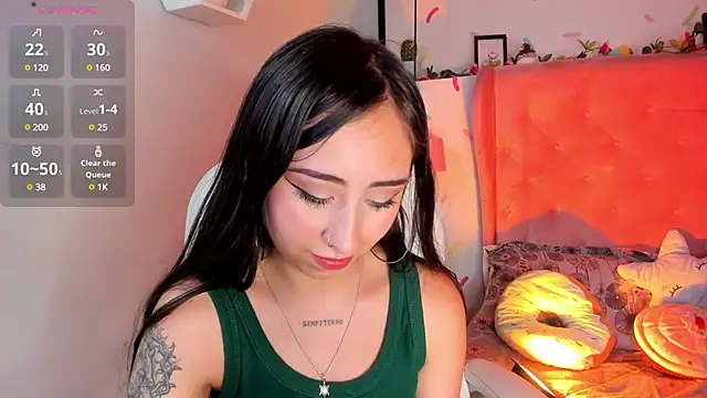 Snapshot of _cloe_martinez chatting on March 17, 2025, 9:24 pm cloe martinez online show from March 17, 2025, 9:24 pm