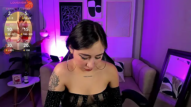 Snapshot of _cloe_martinez chatting on October 13, 2025, 2:13 am cloe martinez online show from October 13, 2025, 2:13 am