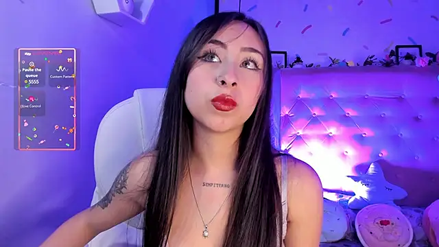 Snapshot of _cloe_martinez chatting on February 16, 2025, 10:22 pm cloe martinez online show from February 16, 2025, 10:22 pm