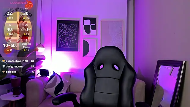 Snapshot of _cloe_martinez chatting on September 17, 2025, 10:23 pm cloe martinez online show from September 17, 2025, 10:23 pm