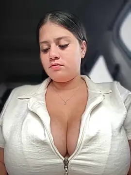 Natalia Cleark09 online show from October 25, 2025, 3:12 pm