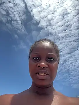 Snapshot of t-Booty_risky_ chatting on January 8, 2025, 10:37 am t-Booty risky online show from January 8, 2025, 10:37 am