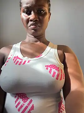 Snapshot of t-Booty_risky_ chatting on February 24, 2025, 1:42 pm t-Booty risky online show from February 24, 2025, 1:42 pm