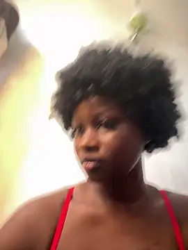 Snapshot of t-Booty_risky_ chatting on January 1, 2025, 11:05 am t-Booty risky online show from January 1, 2025, 11:05 am