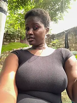 Snapshot of t-Booty_risky_ chatting on September 20, 2025, 11:37 am t-Booty risky online show from September 20, 2025, 11:37 am