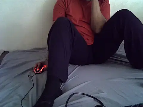 Snapshot of Crystal__Gee chatting on September 10, 2025, 10:14 am Crystal  Gee online show from September 10, 2025, 10:14 am