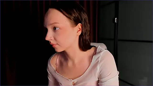 Snapshot of ShannaGate chatting on December 7, 2024, 12:29 pm ShannaGate online show from December 7, 2024, 12:29 pm