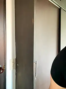 PUSHYLATE online show from September 13, 2025, 2:17 pm