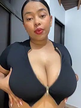 PUSHYLATE online show from October 31, 2025, 1:35 am