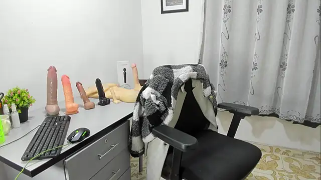 Snapshot of MelissaaCortes chatting on January 13, 2026, 2:48 am MelissaaCortes online show from January 13, 2026, 2:48 am