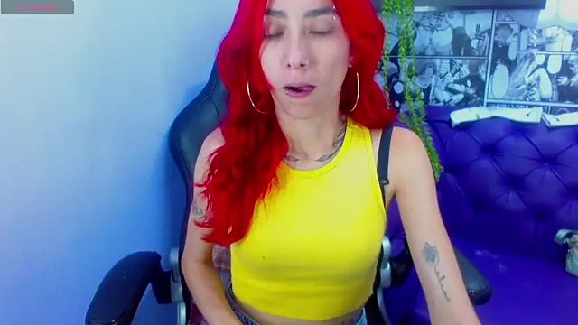 Snapshot of Erika_Stevens chatting on February 19, 2026, 4:26 pm Erika Stevens online show from February 19, 2026, 4:26 pm