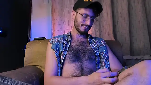 Snapshot of axel_giracr chatting on February 6, 2025, 2:44 am axel giracr online show from February 6, 2025, 2:44 am