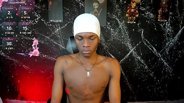 Snapshot of JacksonMuller_ chatting on October 28, 2025, 1:43 pm JacksonMuller online show from October 28, 2025, 1:43 pm