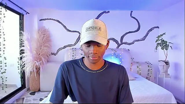 JacksonMuller  online show from December 17, 2025, 2:11 pm