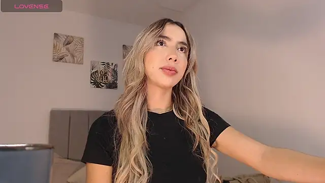 Snapshot of Marian_se chatting on February 12, 2026, 9:14 pm Marian se online show from February 12, 2026, 9:14 pm