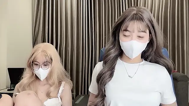 Snapshot of Mono-Stewardesss chatting on March 19, 2025, 1:51 pm Mono-Stewardesss online show from March 19, 2025, 1:51 pm