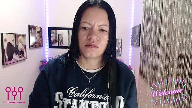 Snapshot of Cristal_w chatting on September 23, 2025, 12:34 pm Cristal w online show from September 23, 2025, 12:34 pm