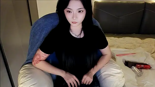 Jennie-007 online show from November 18, 2025, 12:30 pm