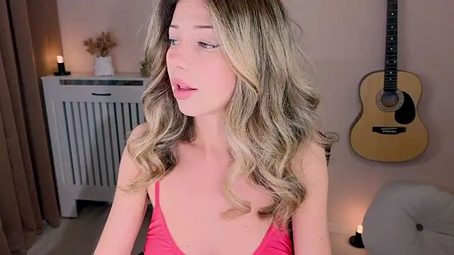 Lenamuti25 online show from March 26, 2026, 3:43 pm