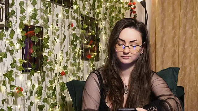 NaughtYHomemadE online show from February 28, 2026, 10:04 am