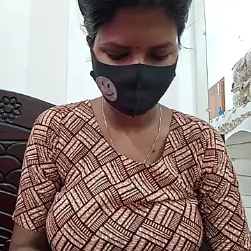 Snapshot of Anusri- chatting on October 19, 2025, 7:44 am Anusri- online show from October 19, 2025, 7:44 am