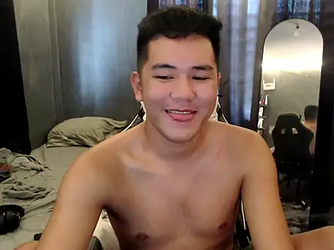 Snapshot of xgregor07 chatting on November 17, 2025, 2:37 am xgregor07 online show from November 17, 2025, 2:37 am