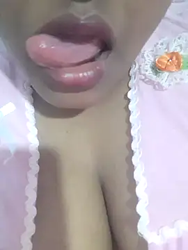 Snapshot of Shanaya_Nice chatting on December 2, 2024, 2:03 pm Shanaya Nice online show from December 2, 2024, 2:03 pm