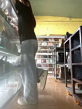 Rosa 998 online show from April 18, 2026, 2:14 am