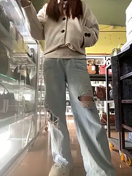 Snapshot of Rosa_998 chatting on February 5, 2026, 1:01 am Rosa 998 online show from February 5, 2026, 1:01 am