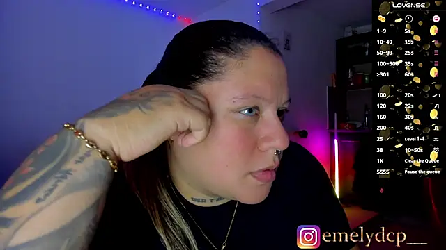 Snapshot of mariana_maze chatting on March 17, 2026, 12:52 pm mariana maze online show from March 17, 2026, 12:52 pm