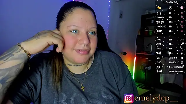 Snapshot of mariana_maze chatting on April 14, 2026, 2:05 am mariana maze online show from April 14, 2026, 2:05 am