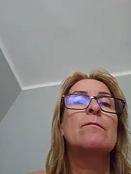 Snapshot of Steffi45 chatting on June 1, 2026, 10:15 am Steffi45 online show from June 1, 2026, 10:15 am