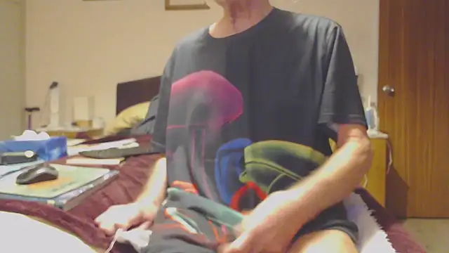 Snapshot of WaverlyKernow chatting on January 29, 2025, 1:38 pm WaverlyKernow online show from January 29, 2025, 1:38 pm