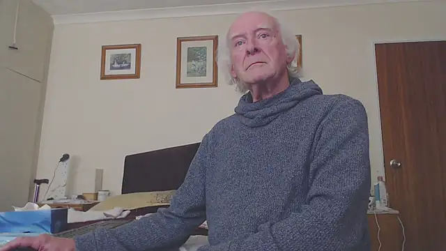 Snapshot of WaverlyKernow chatting on January 27, 2025, 11:22 am WaverlyKernow online show from January 27, 2025, 11:22 am