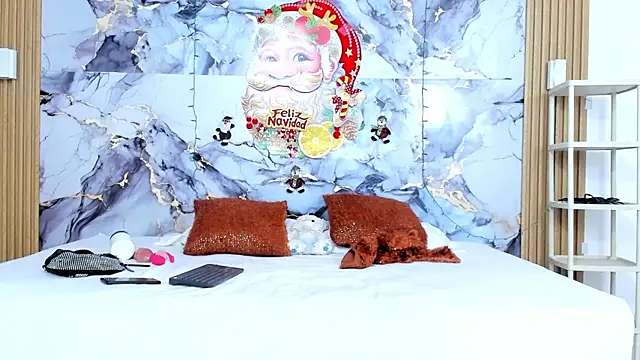 Snapshot of luna_hoott chatting on January 8, 2026, 1:28 pm luna hoott online show from January 8, 2026, 1:28 pm